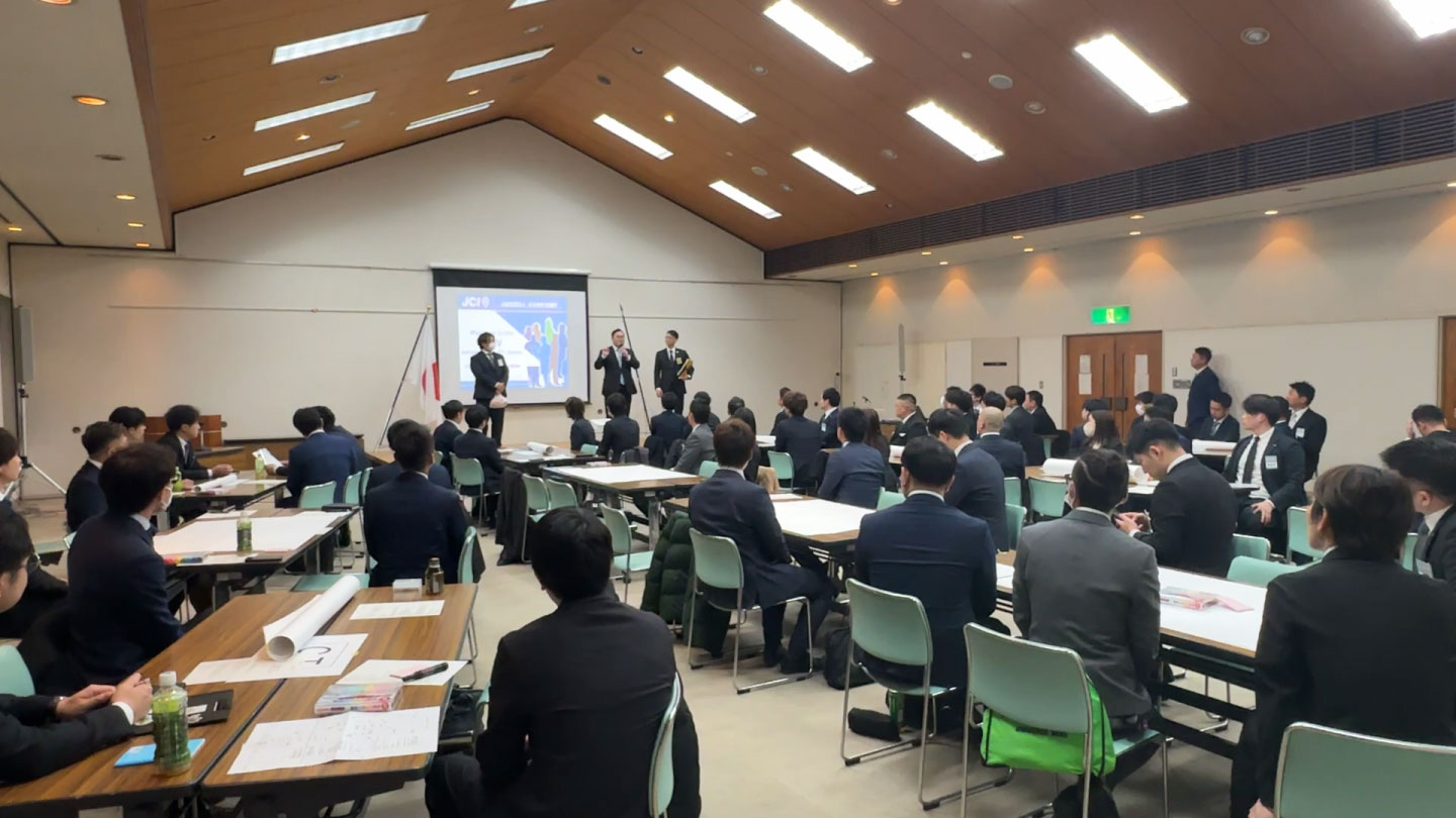 「リーダーを目指す学びの場」つくし青年会議所での会員向け講演事業を実施しました