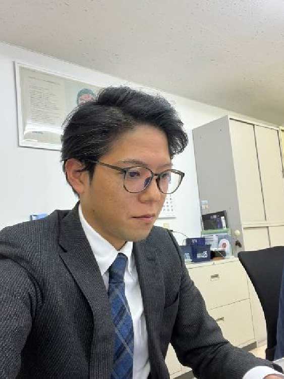 石堀亮太（副委員長）